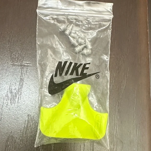 NEW Nike Zoom Rival - DC8725-100 - Picture 6 of 7